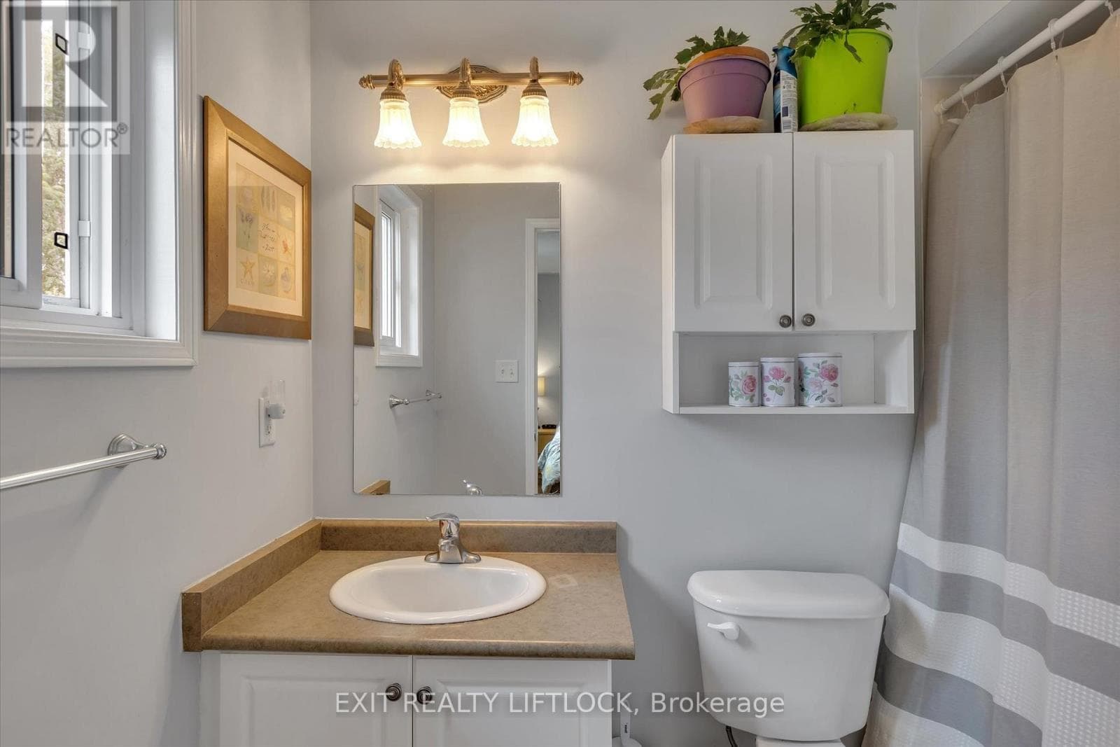 9 BROOKSIDE STREET, Central Lakes — photo 3