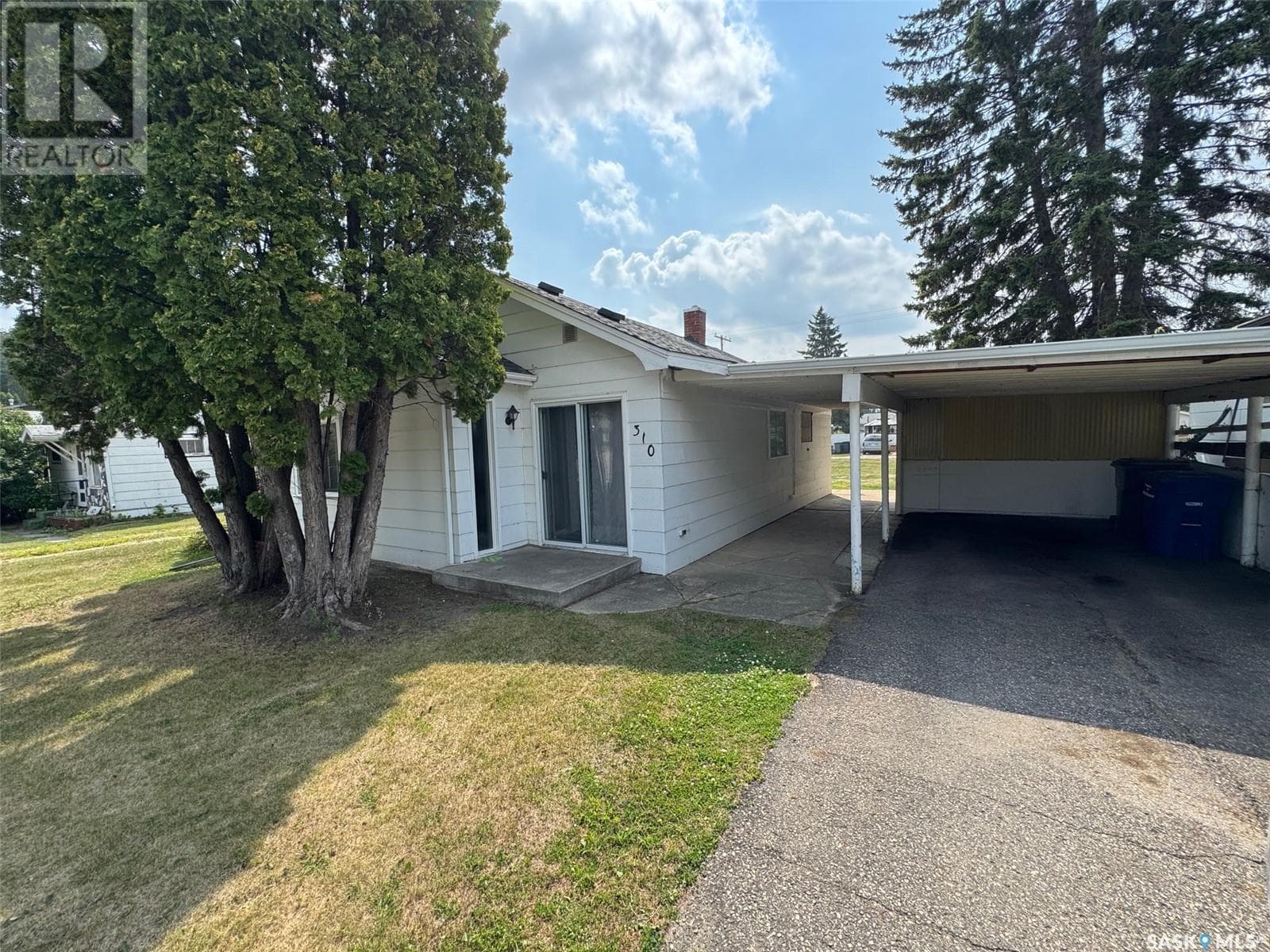 310 Maple ROAD E in 
