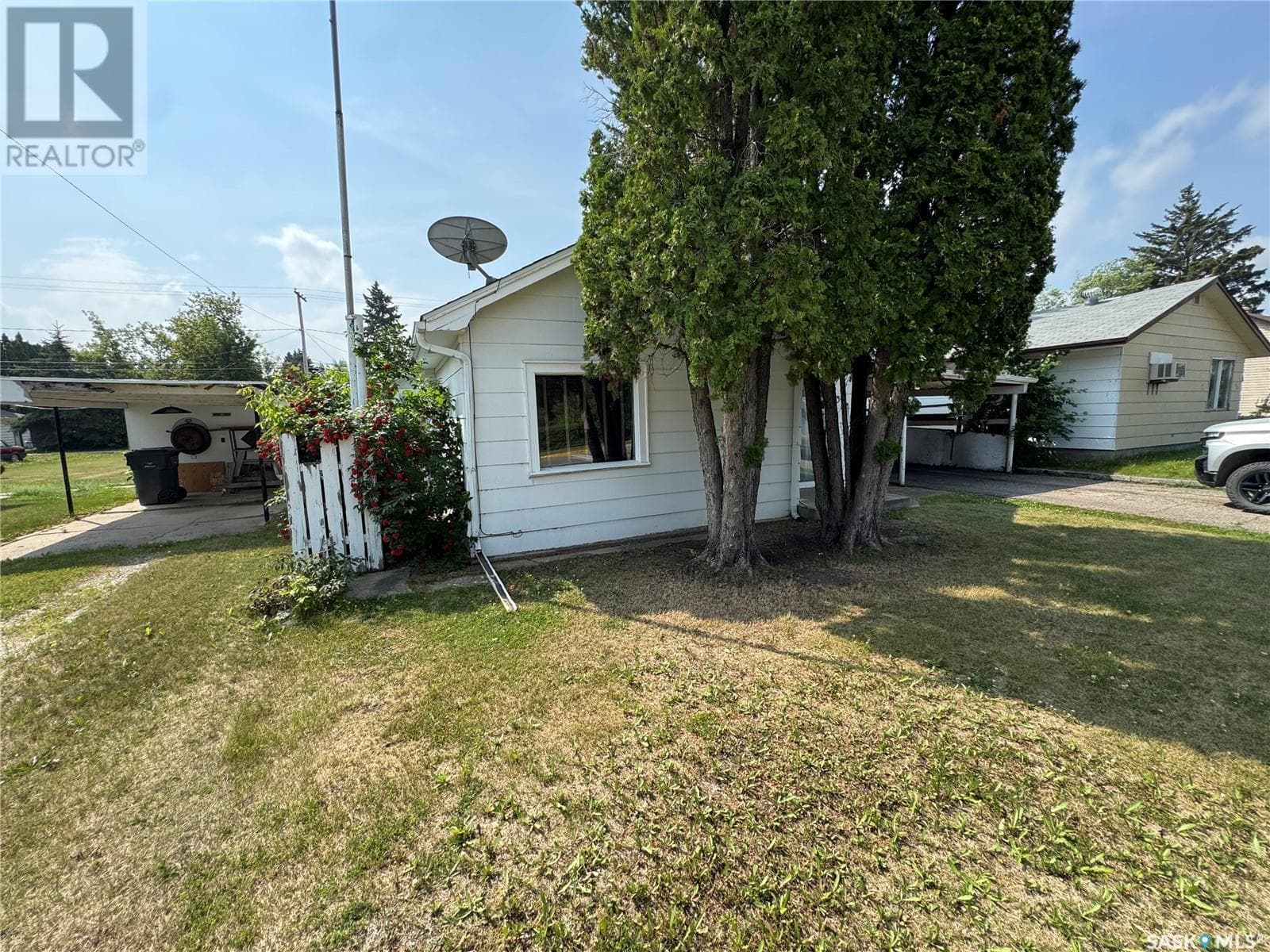 310 Maple ROAD E, Saskatchewan — photo 3
