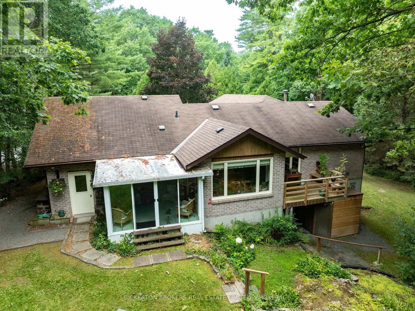 16 VILLAGE ESTATES ROAD S, Kingston — photo 5
