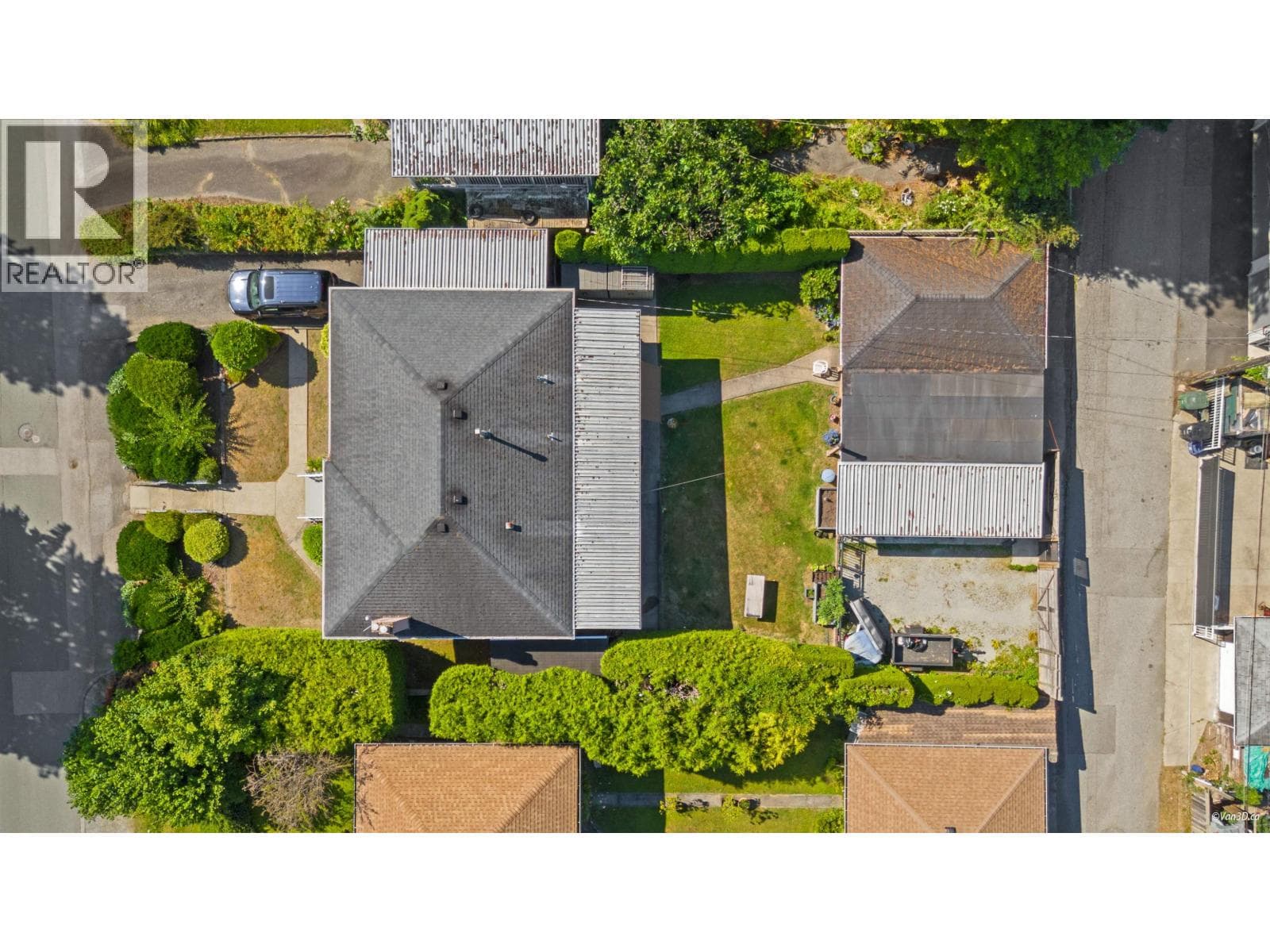 5017 PIONEER AVENUE, Greater Vancouver — photo 2