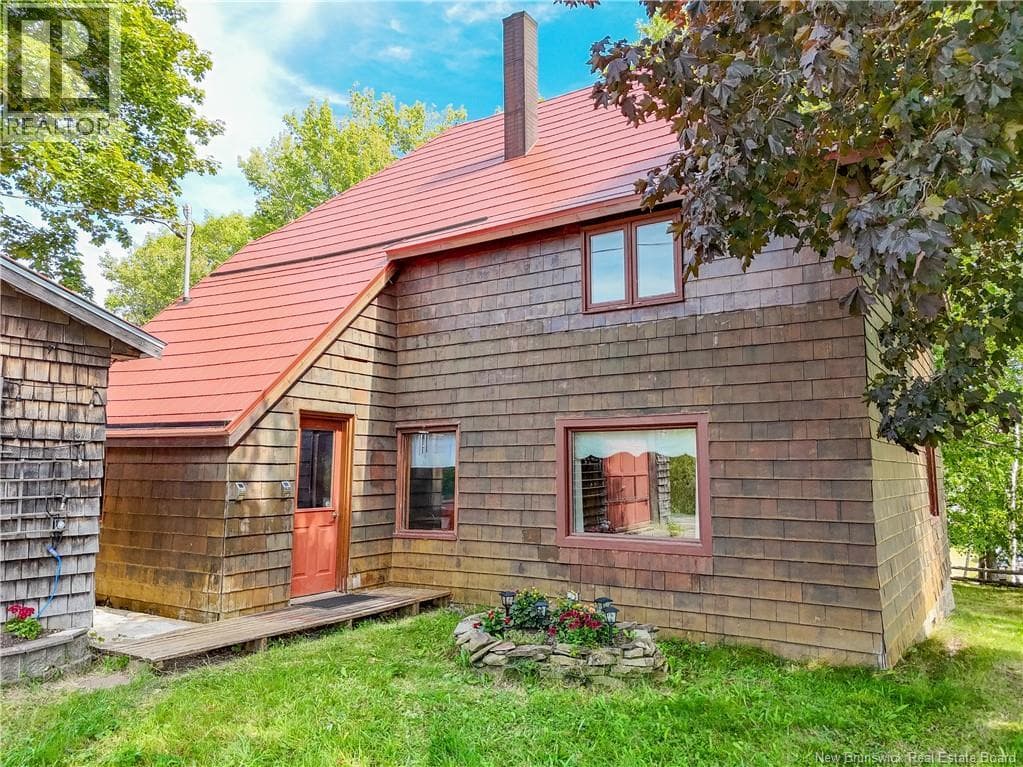 33 ROCKLAND DRIVE, New Brunswick — photo 2