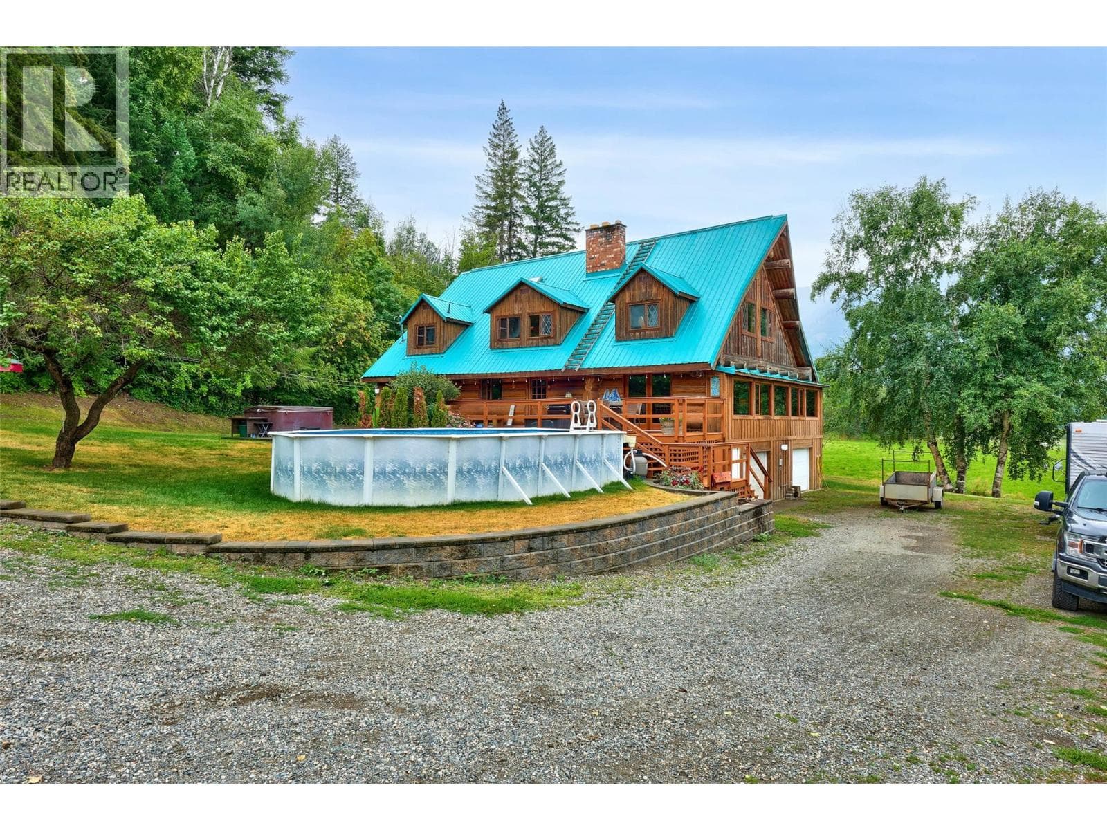 601 YELLOWHEAD HIGHWAY SOUTH, Interior REALTORS® — photo 2
