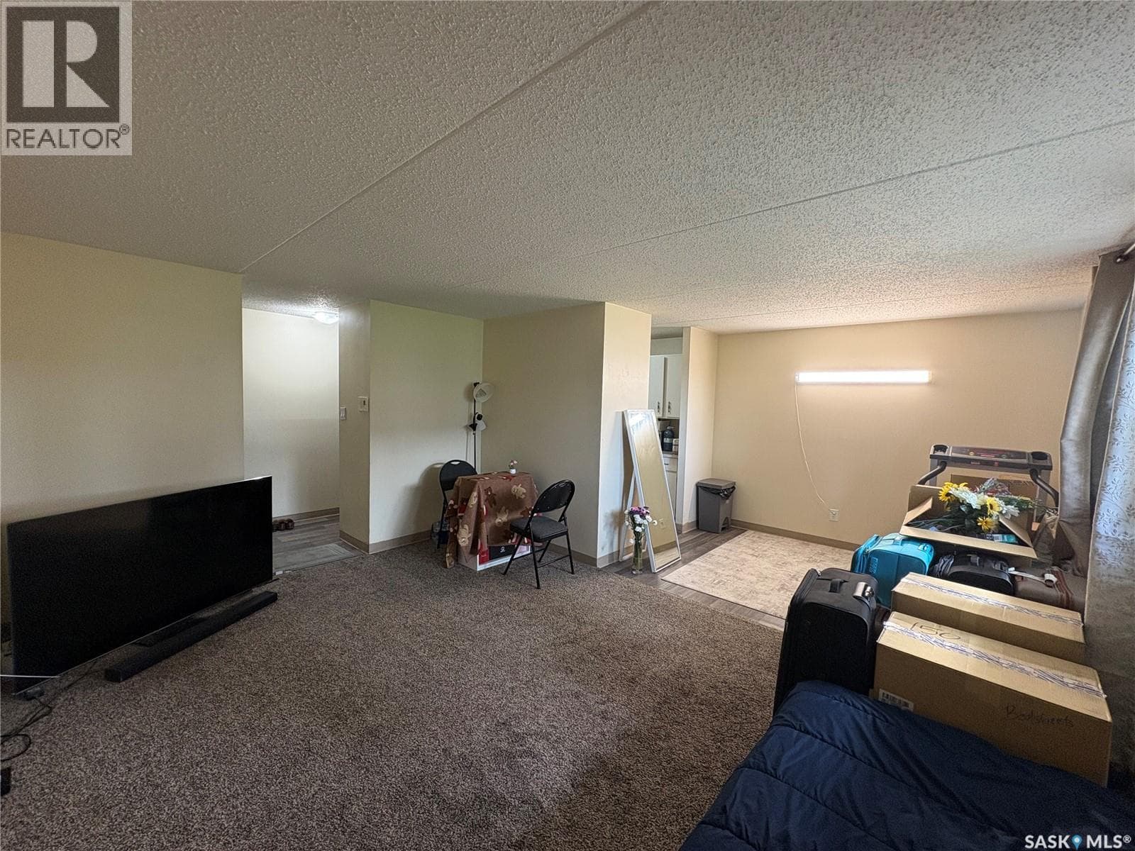 11 35 Centennial STREET — photo 3
