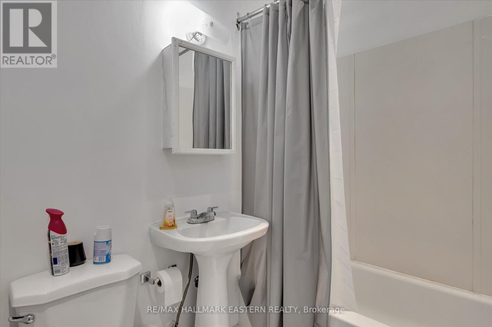 236 BURNHAM STREET, Central Lakes — photo 2