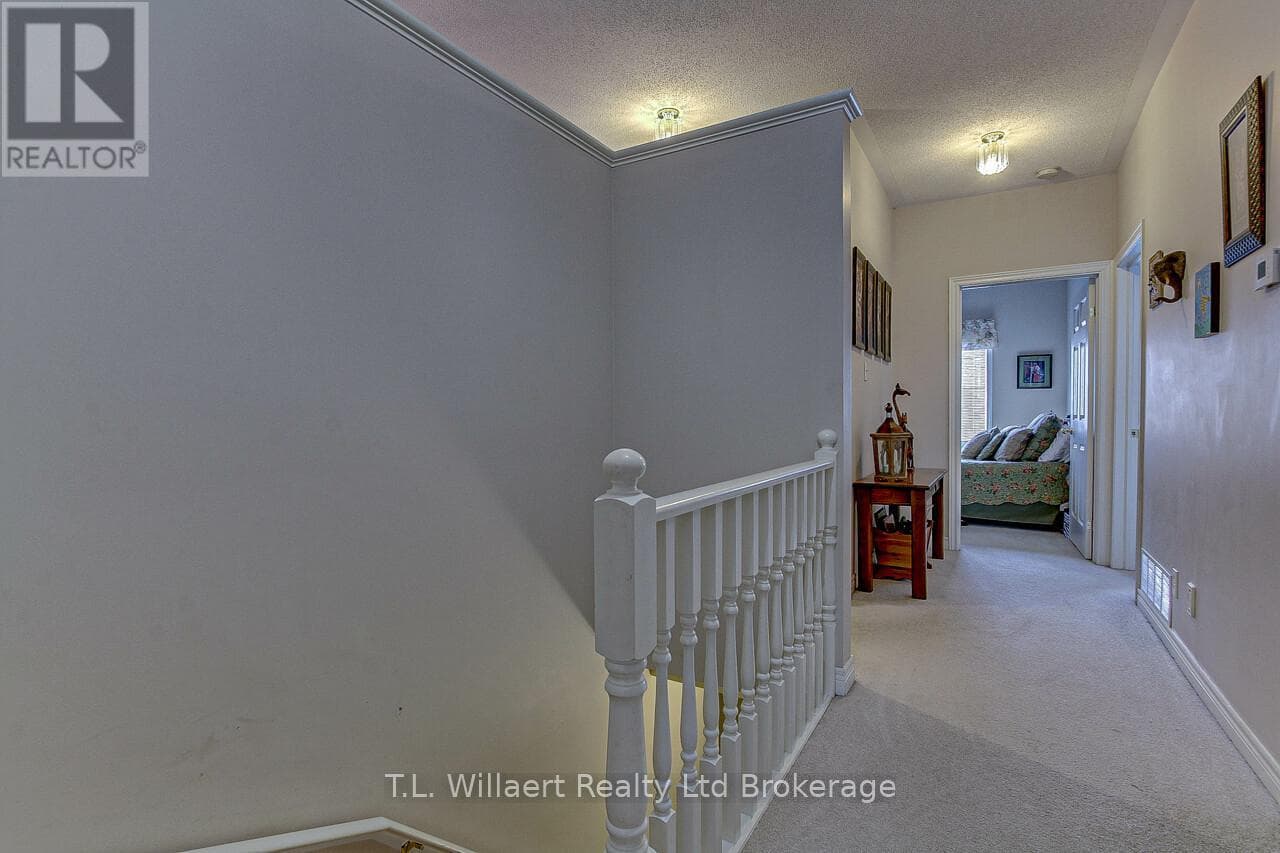 UNIT 4 - 7-105 KING STREET — photo 5