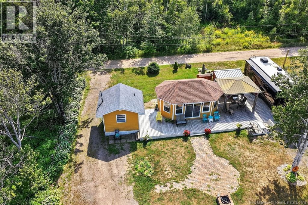 6 RUE DE LA BEACH in 