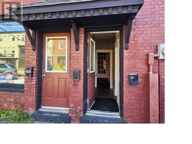247,249,251 Queen Street, PEIA — photo 2