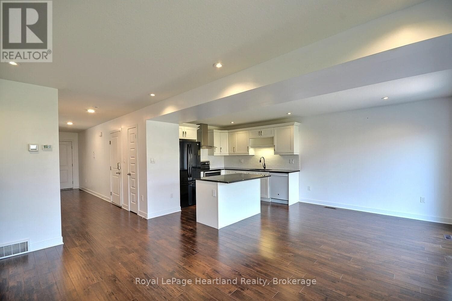 371 BEECH STREET, OnePoint — photo 3