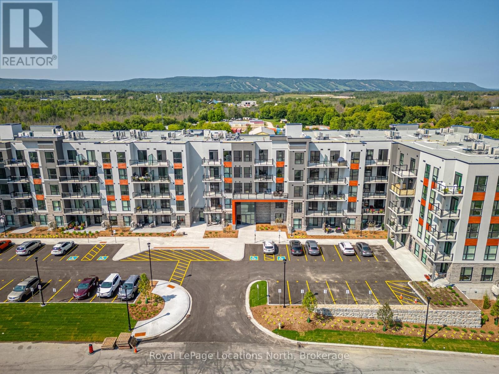 422 - 4 KIMBERLY LANE in 