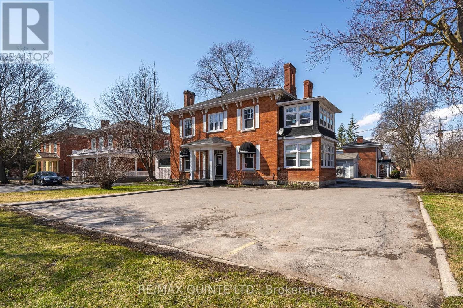 156 BRIDGE STREET E, Central Lakes — photo 2