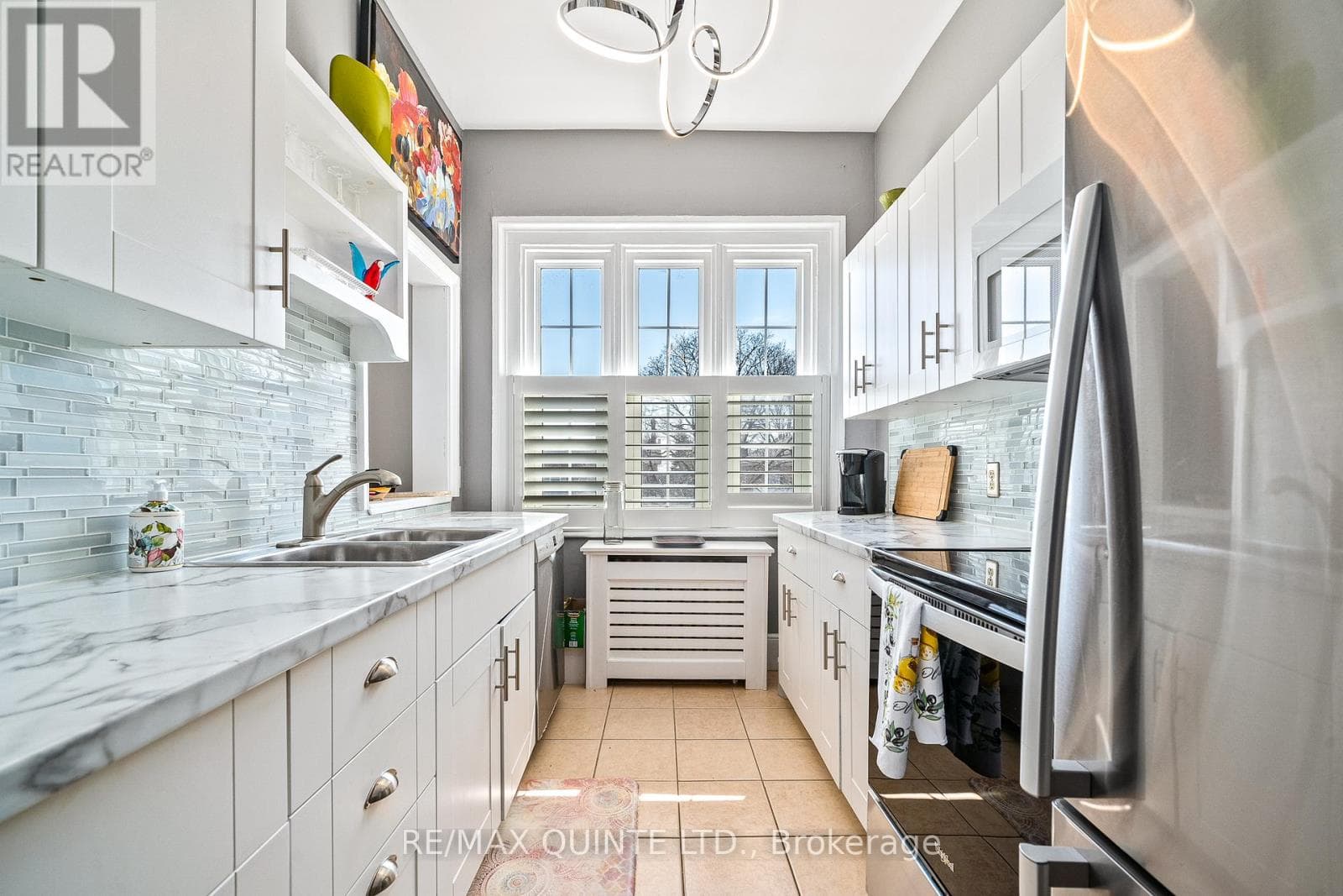 156 BRIDGE STREET E, Central Lakes — photo 3