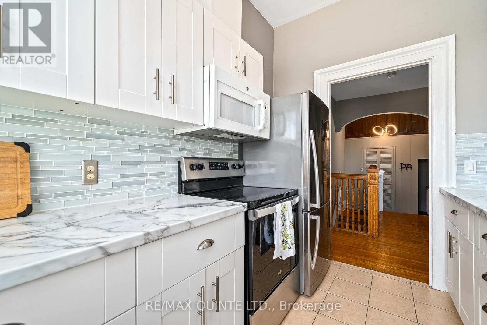 156 BRIDGE STREET E, Central Lakes — photo 5