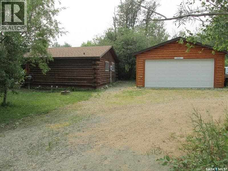 6 SCOTS LANDING LOG CABIN, Saskatchewan — photo 3