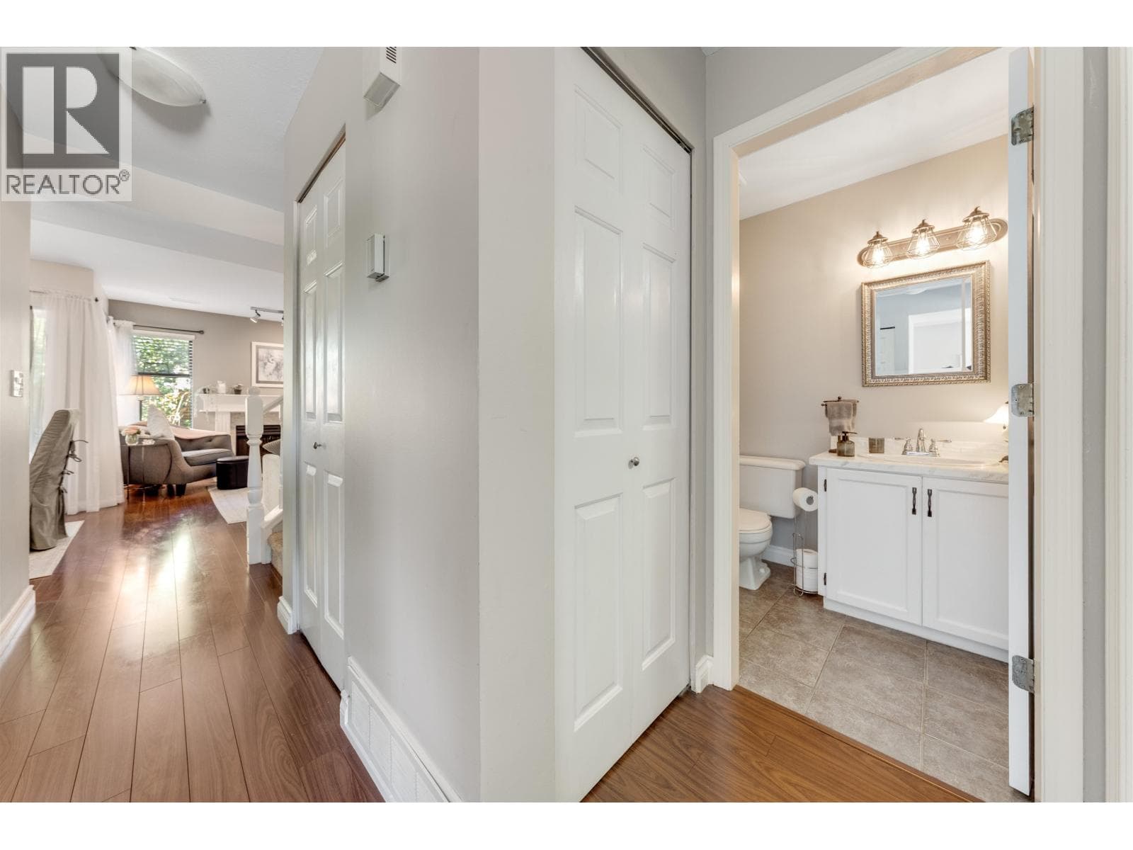 11 20681 THORNE AVENUE, Greater Vancouver