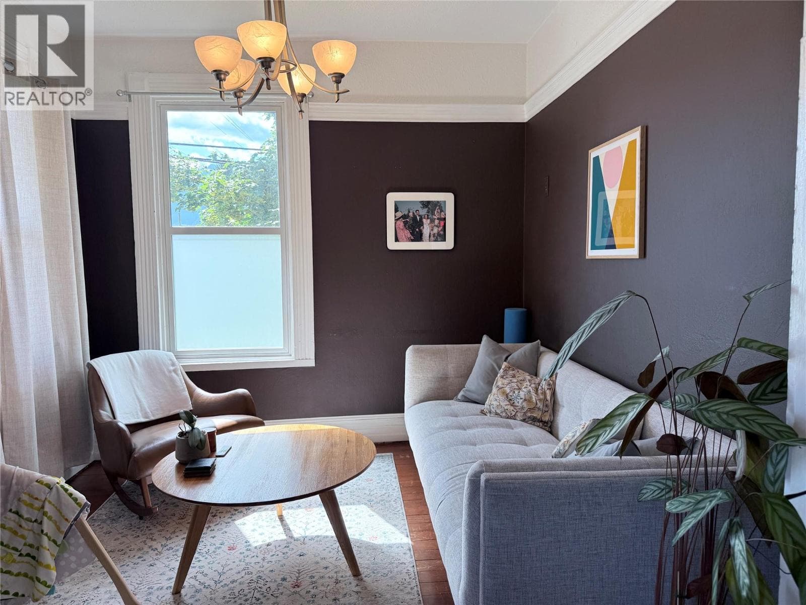 415 Downie Street, Interior REALTORS® — photo 3
