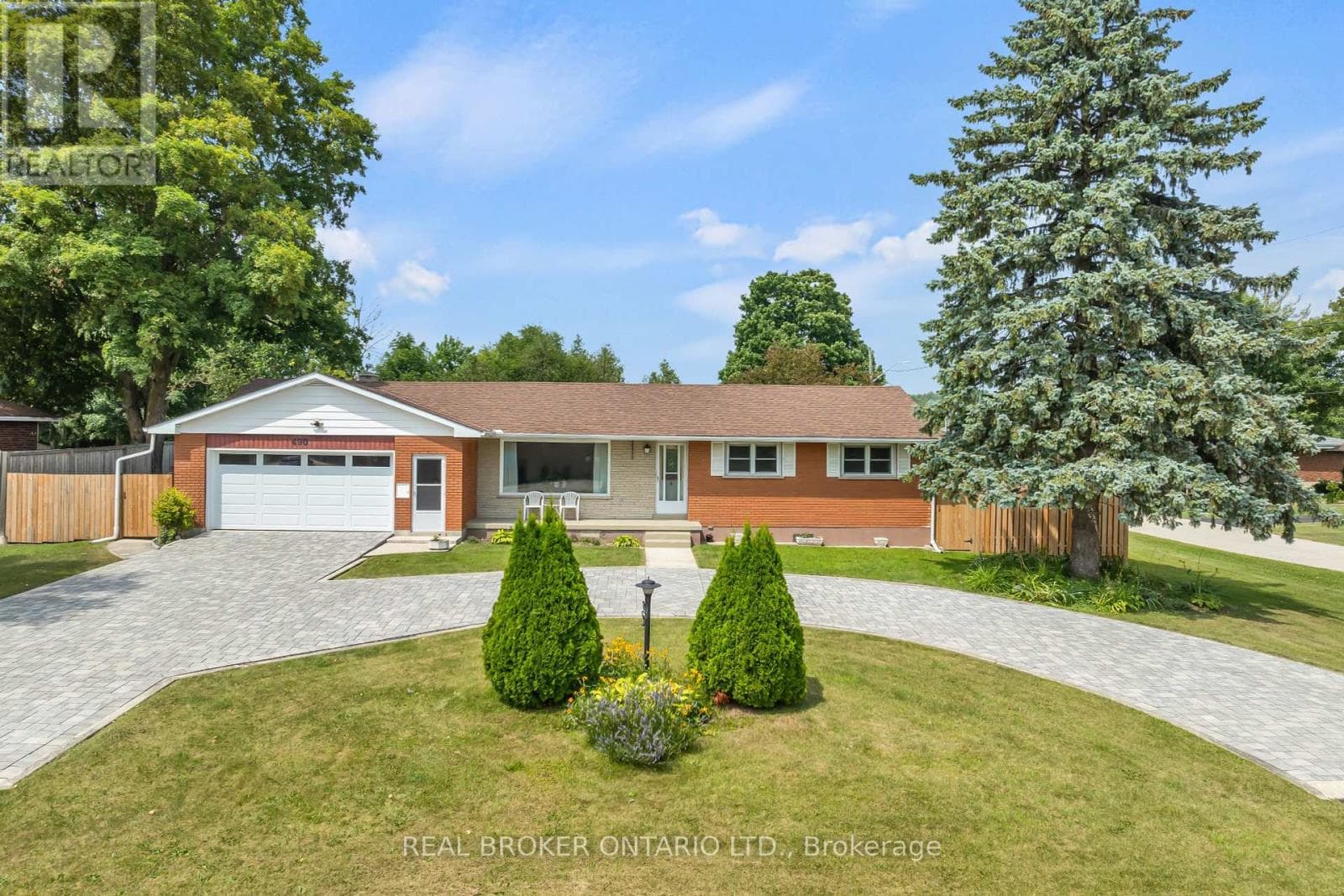 490 SADDLER STREET EAST in