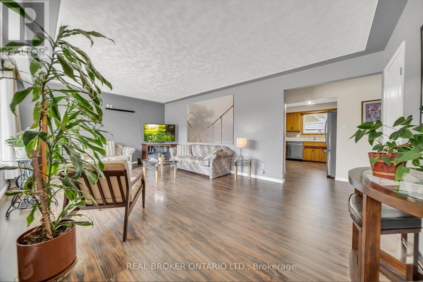 490 SADDLER STREET EAST, Toronto — photo 4