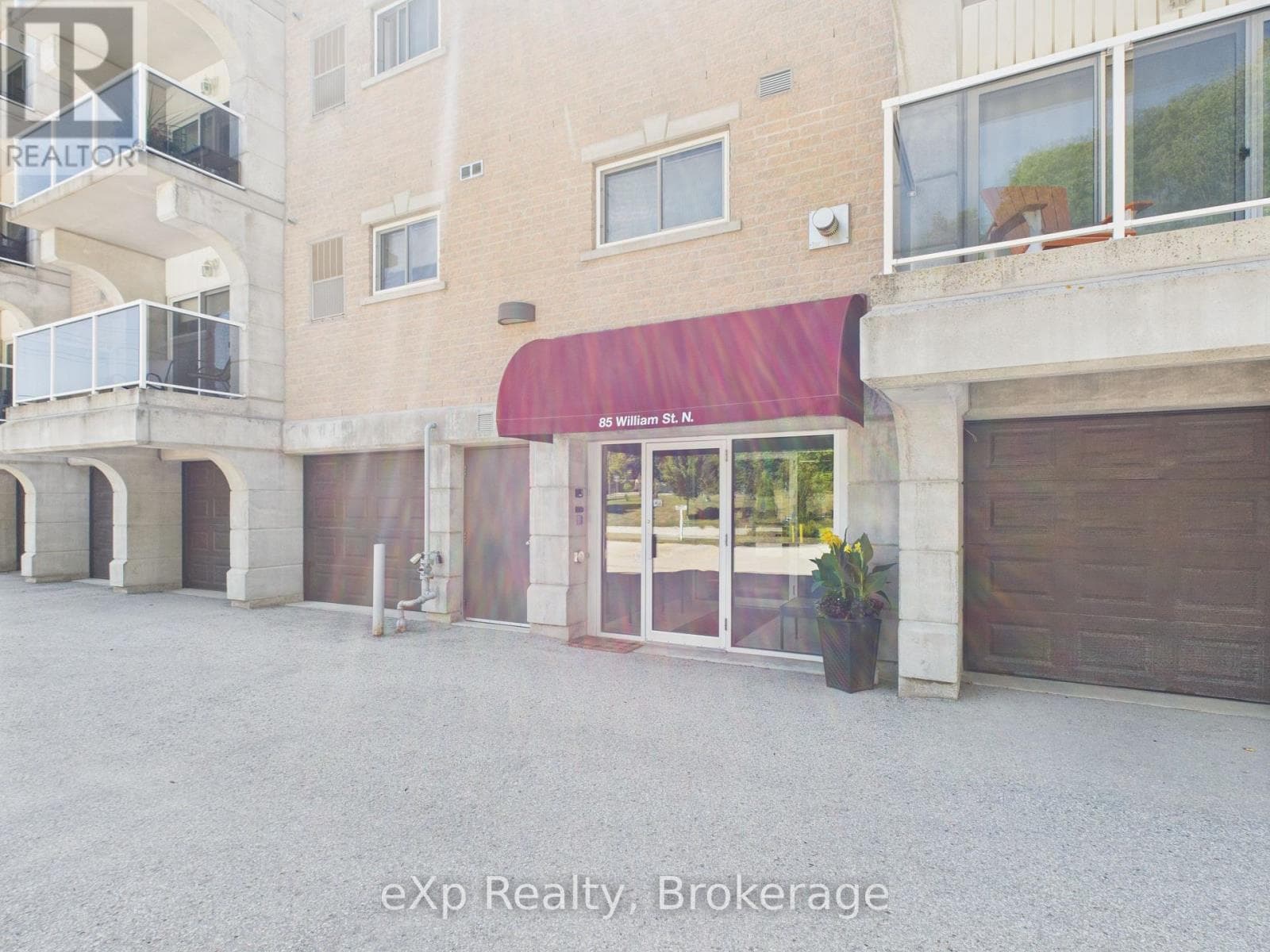 202 - 85 WILLIAM STREET N — photo 5
