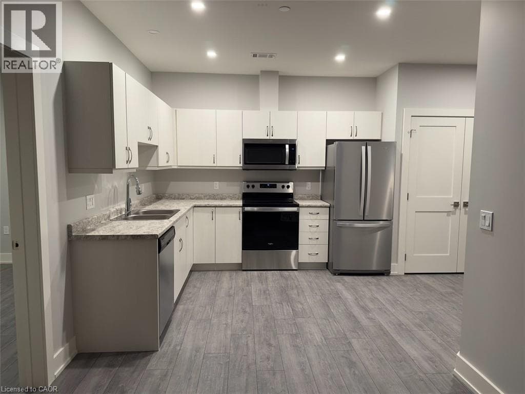 18 CAMPUS TRAIL UNIT 209 in 
