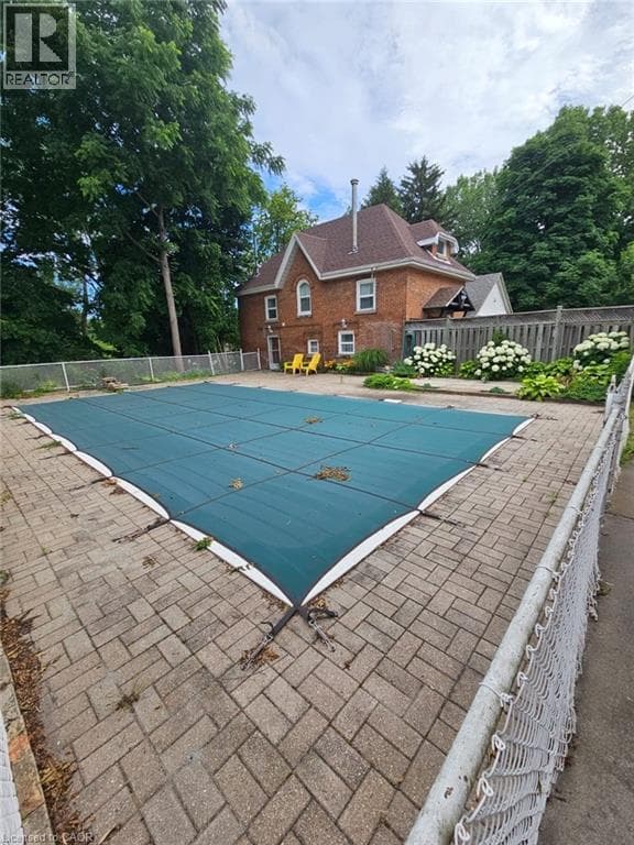 463 KING Street W — photo 5