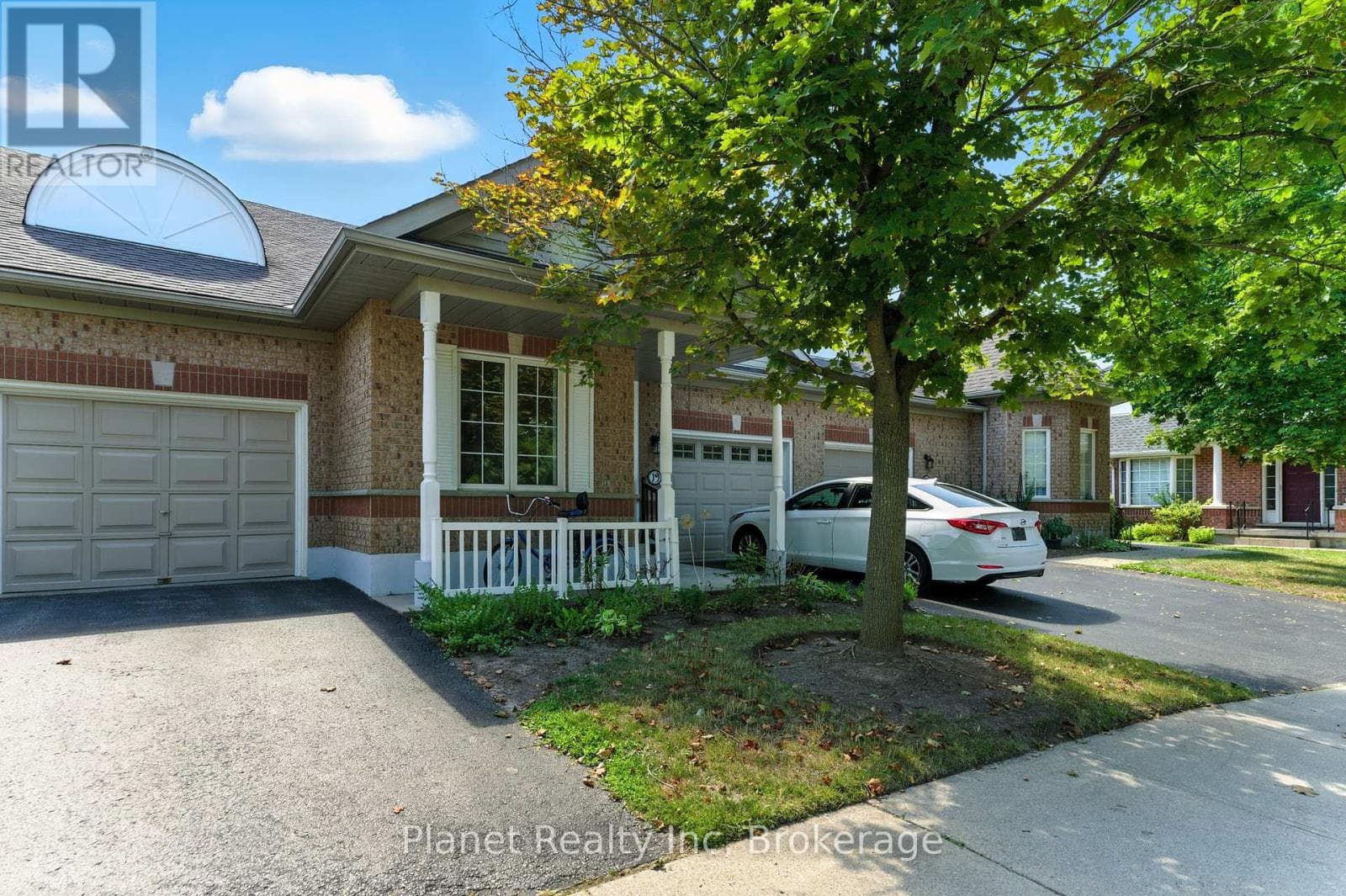 19 VILLAGE GREEN DRIVE — photo 5