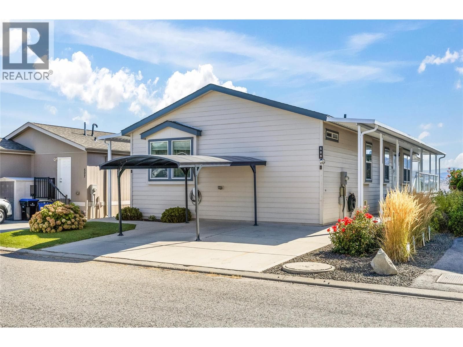 2440 Old Okanagan Highway Unit# 509, Interior REALTORS® — photo 3