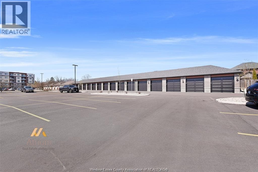 2550 SANDWICH WEST PARKWAY UNIT 203 — photo 2