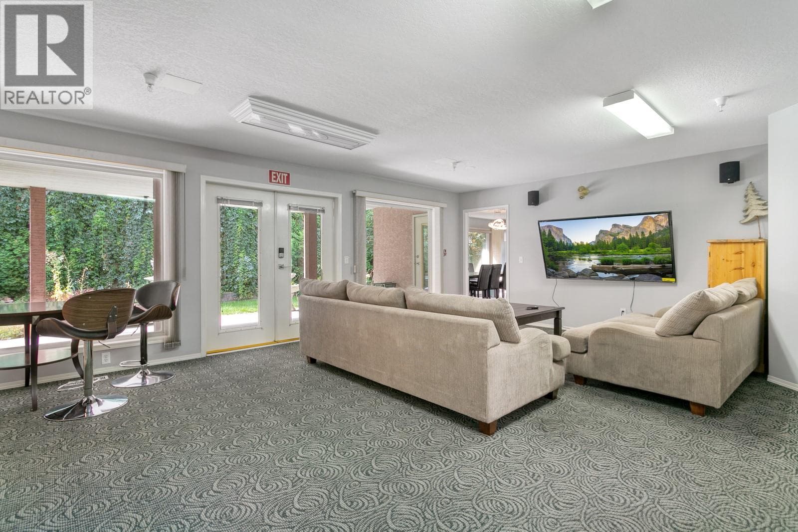 453 MORRISON AVENUE, Interior REALTORS® — photo 4