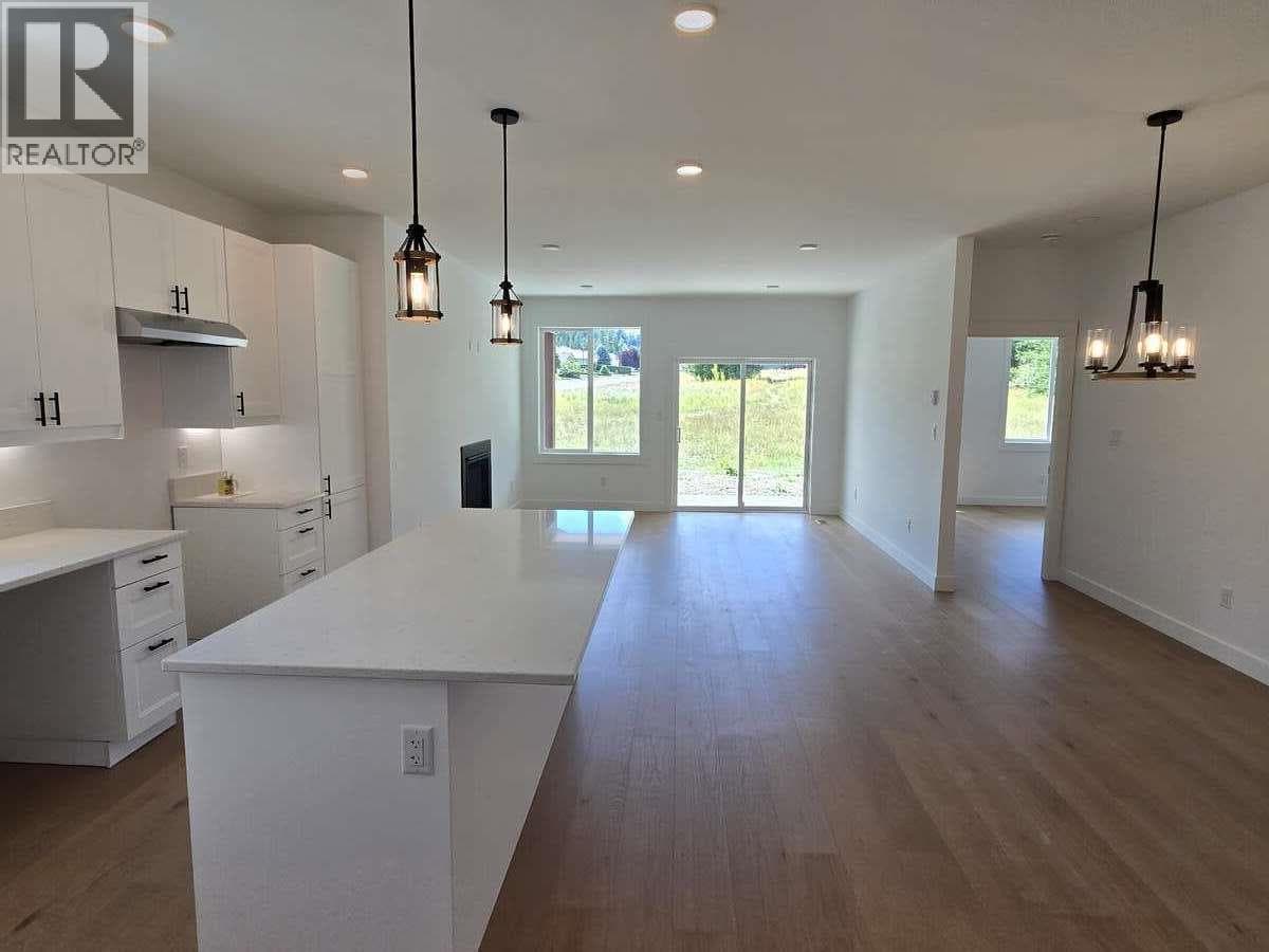 2715 Golf Course Drive Unit# 30, Interior REALTORS® — photo 4