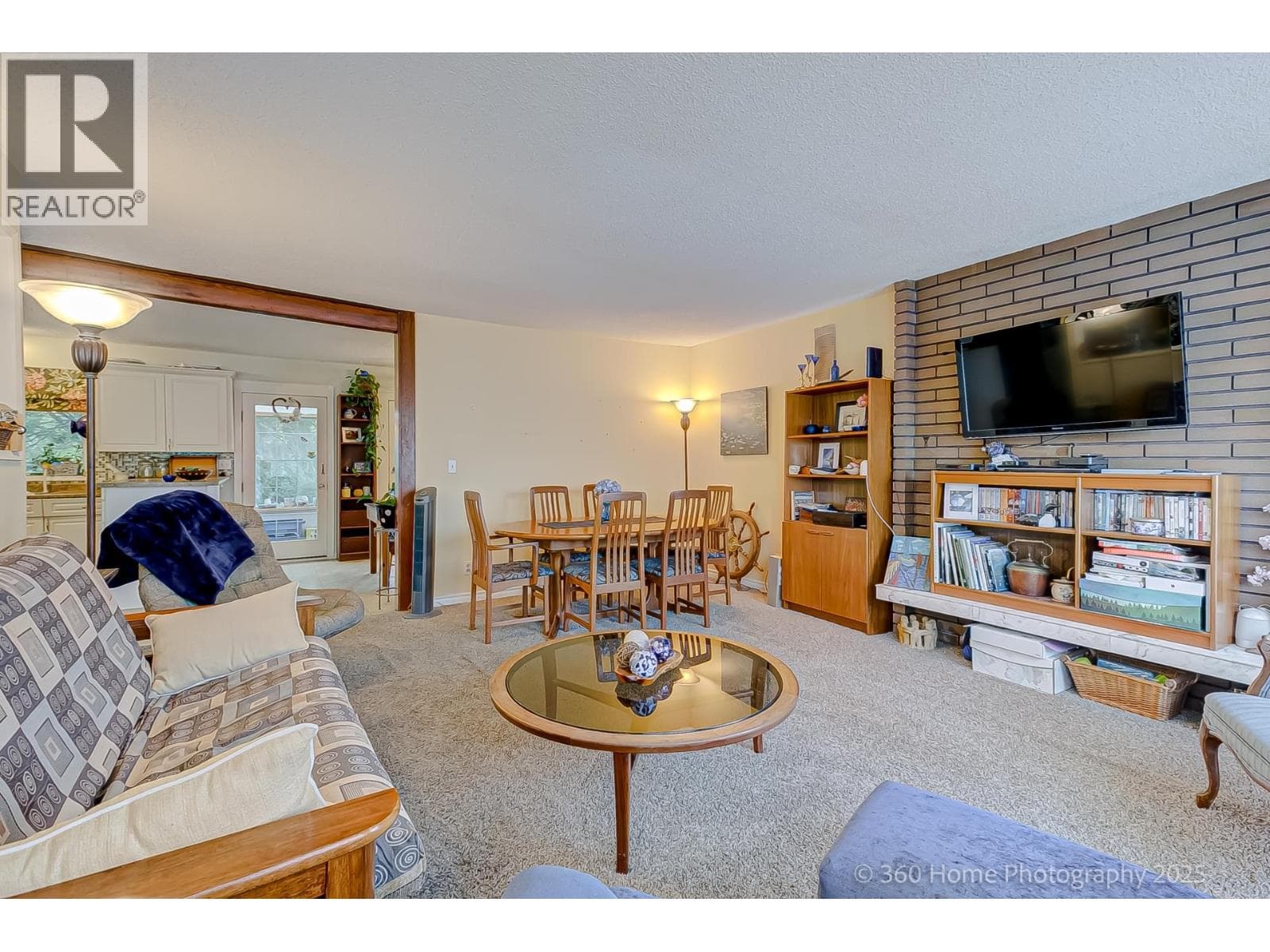 4529 SAVOY STREET, Greater Vancouver — photo 2