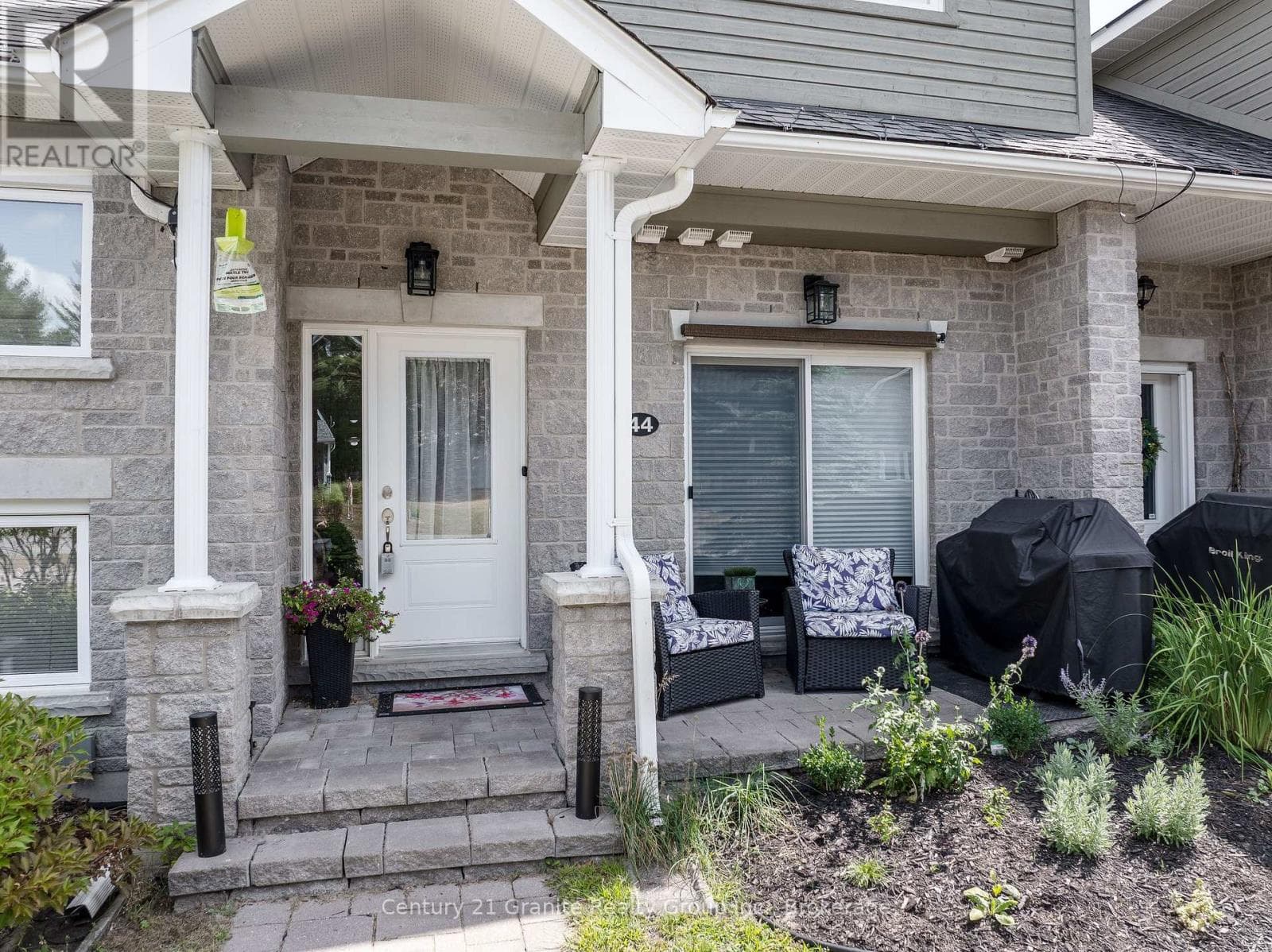 44 WEBB CIRCLE, OnePoint — photo 2