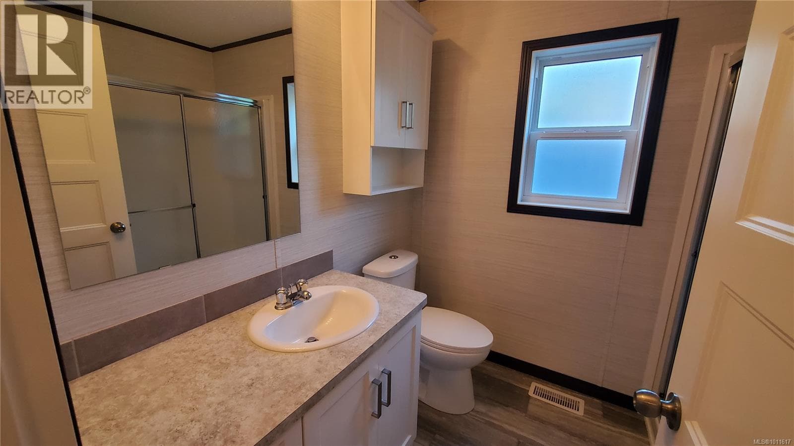 61 1720 Whibley Rd — photo 4