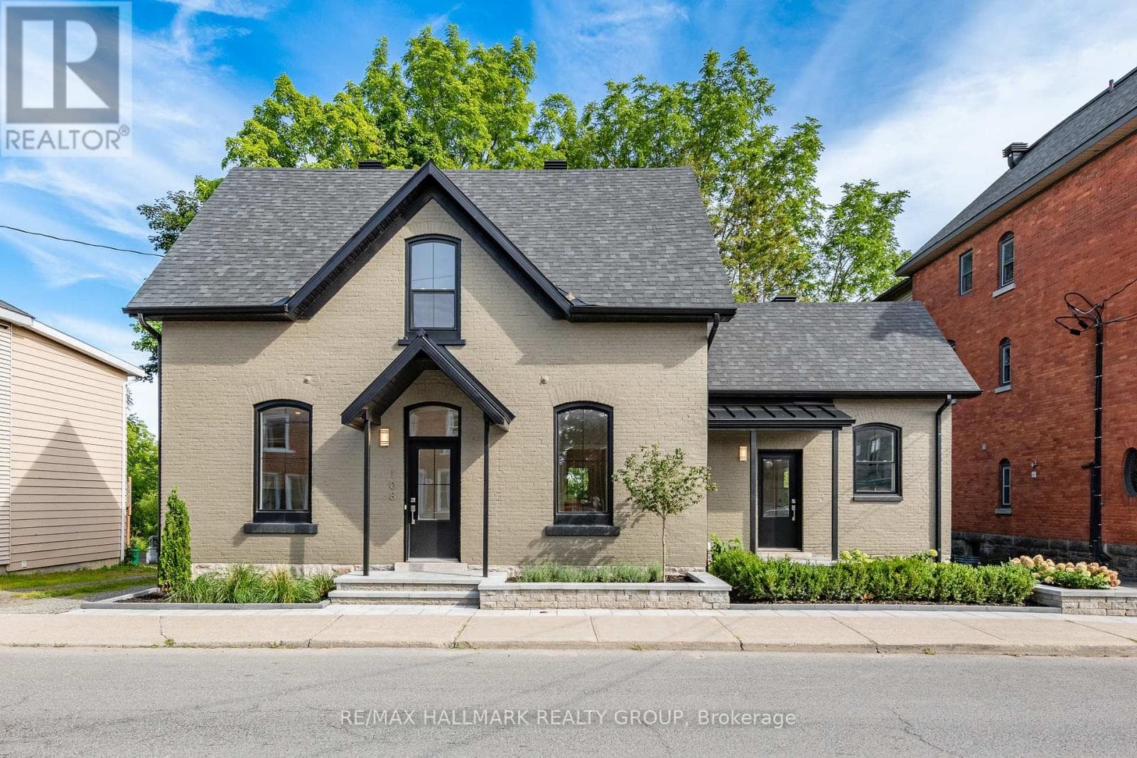 108 CLOTHIER STREET E, Ottawa — photo 2