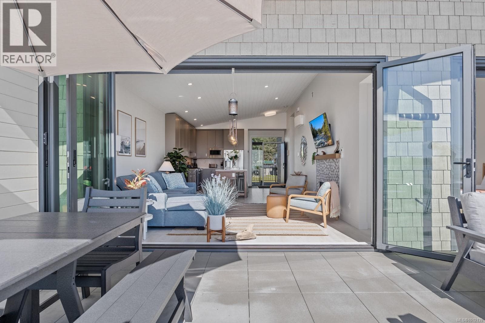 19 9022 Clarkson Ave — photo 5