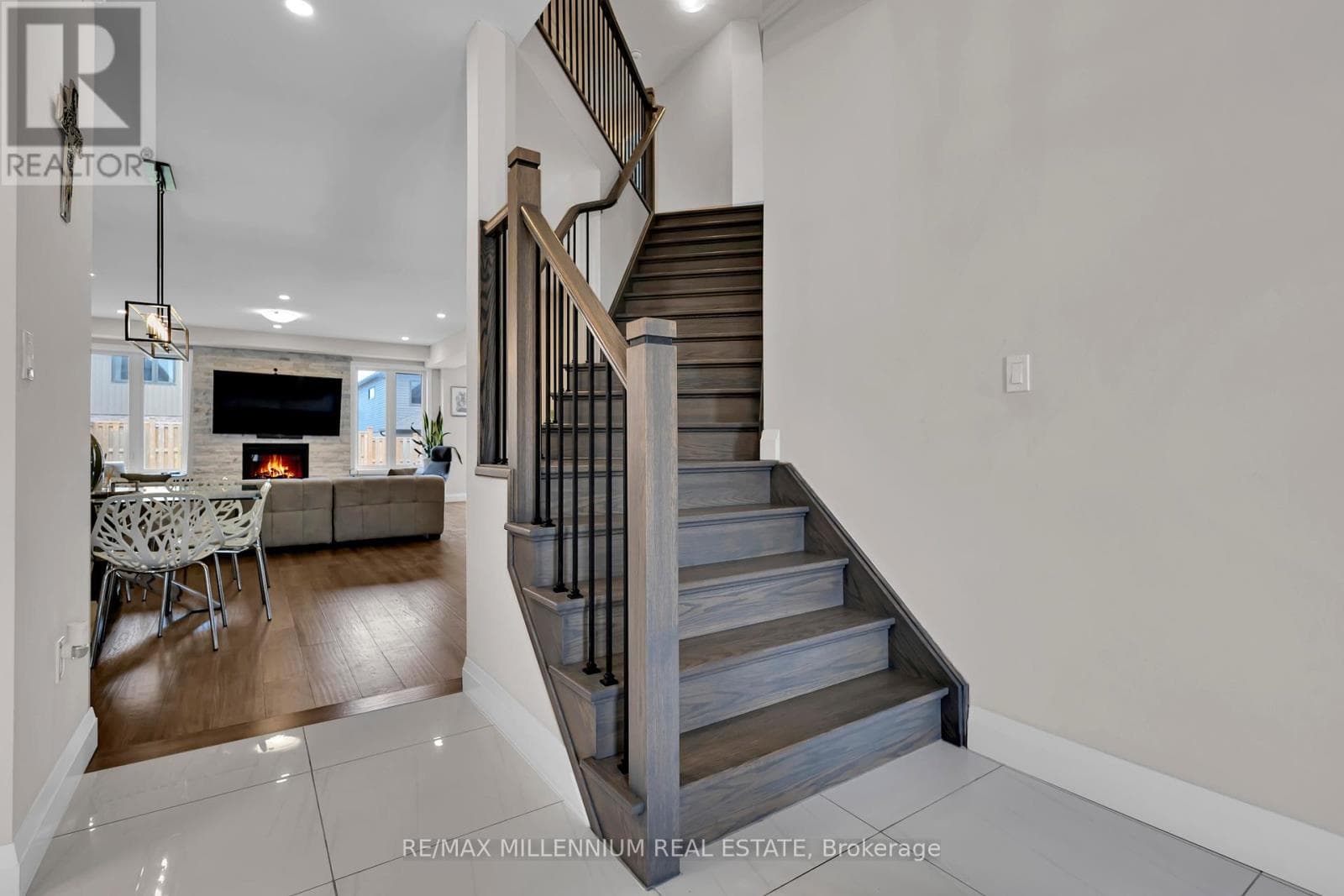 11 TINDALL CRESCENT, Toronto — photo 4