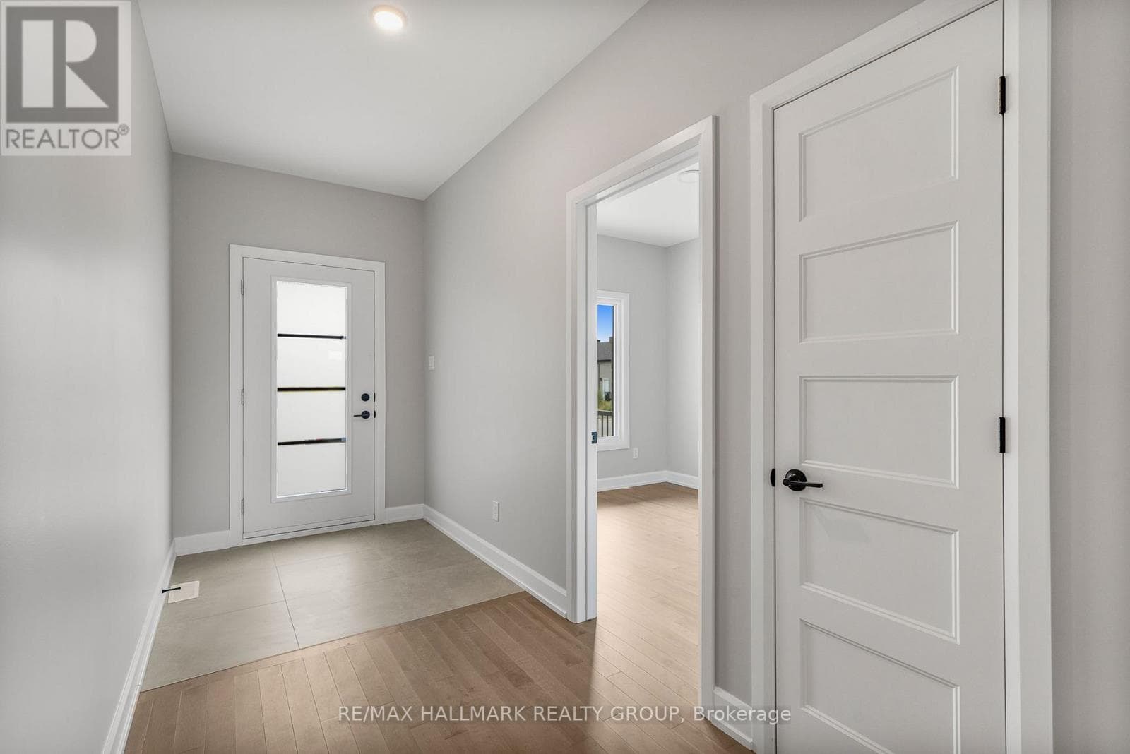 310 ZAKARI STREET, Ottawa — photo 4