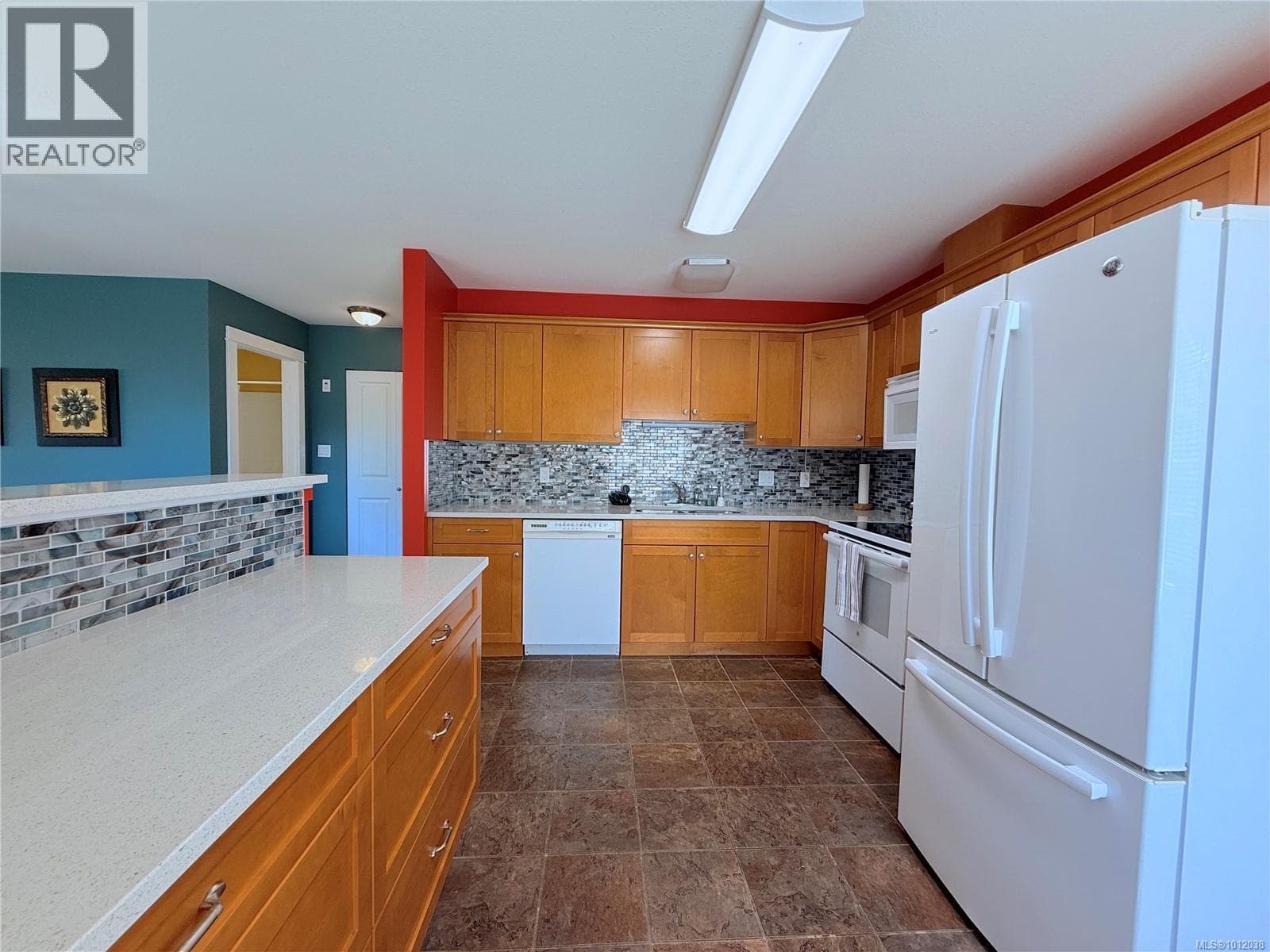 6 769 Merecroft Rd — photo 3