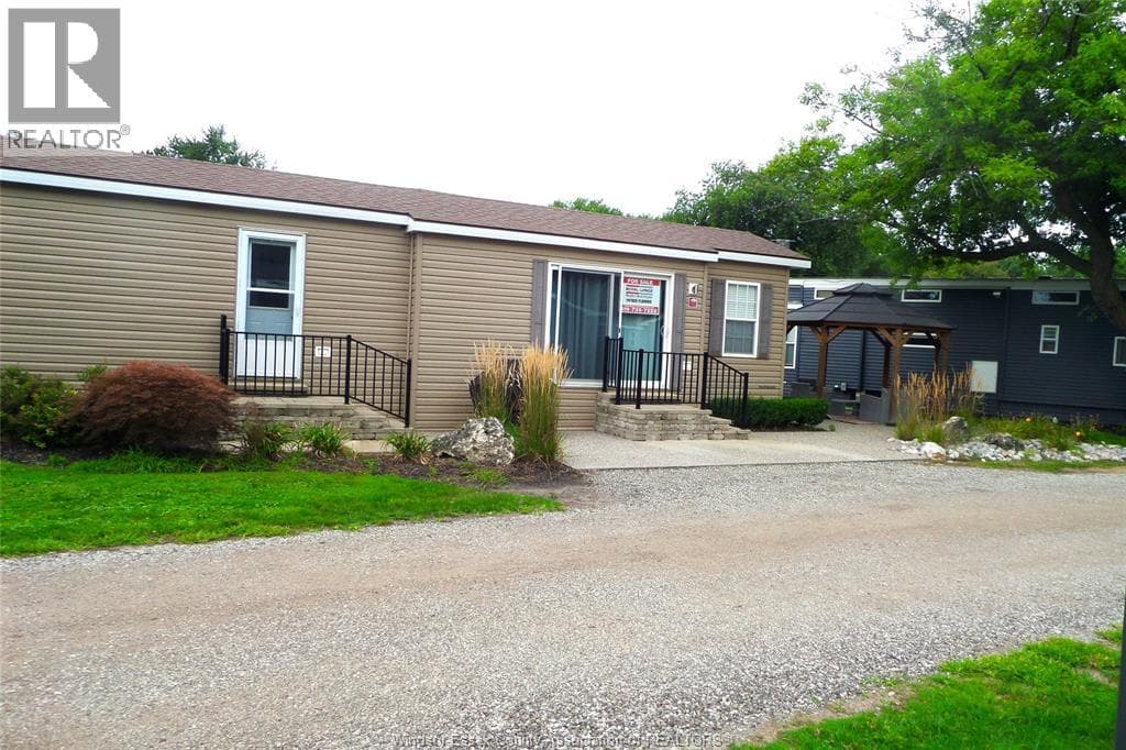 981 COUNTY RD 2 Unit# 700, Windsor — photo 2
