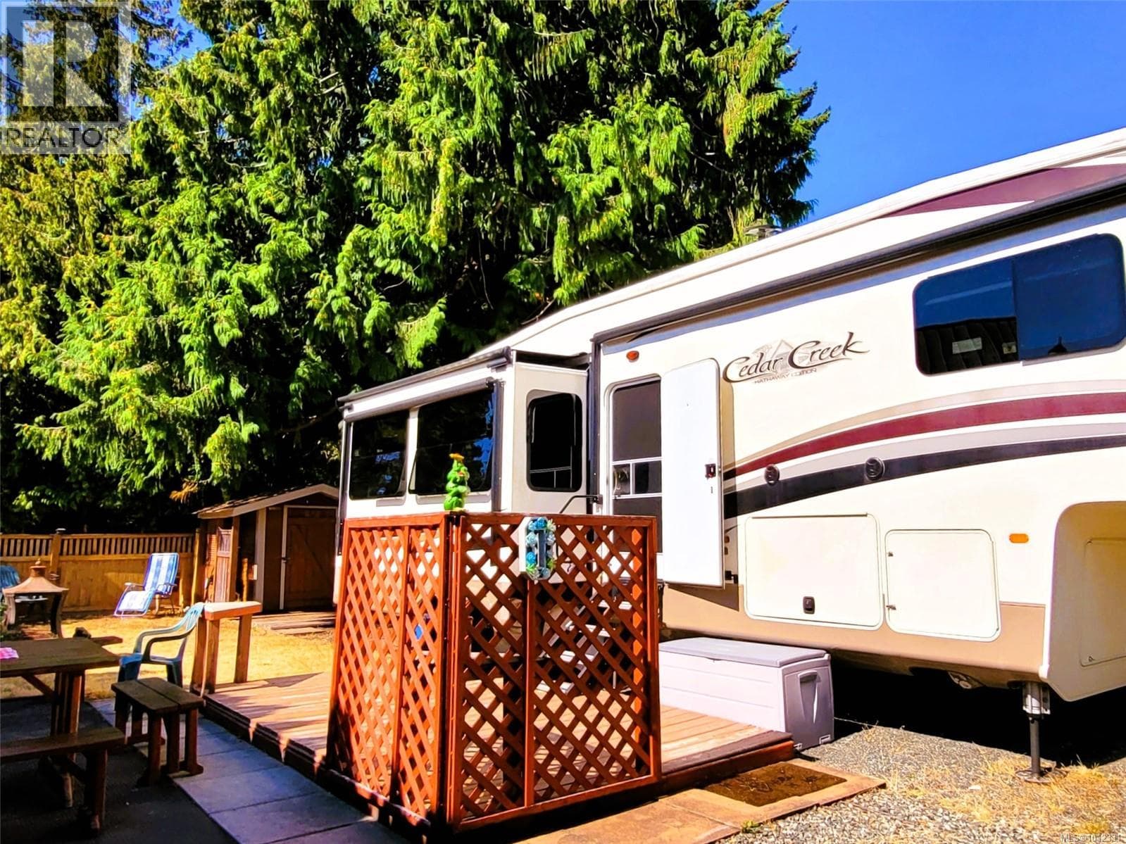 35 6050 Island Hwy W, Vancouver Island — photo 5