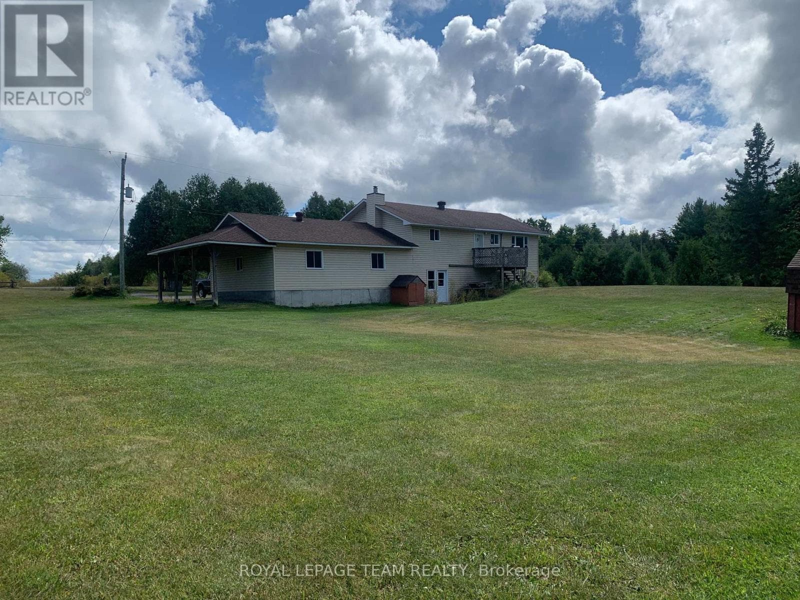 227 IRELAND ROAD — photo 2