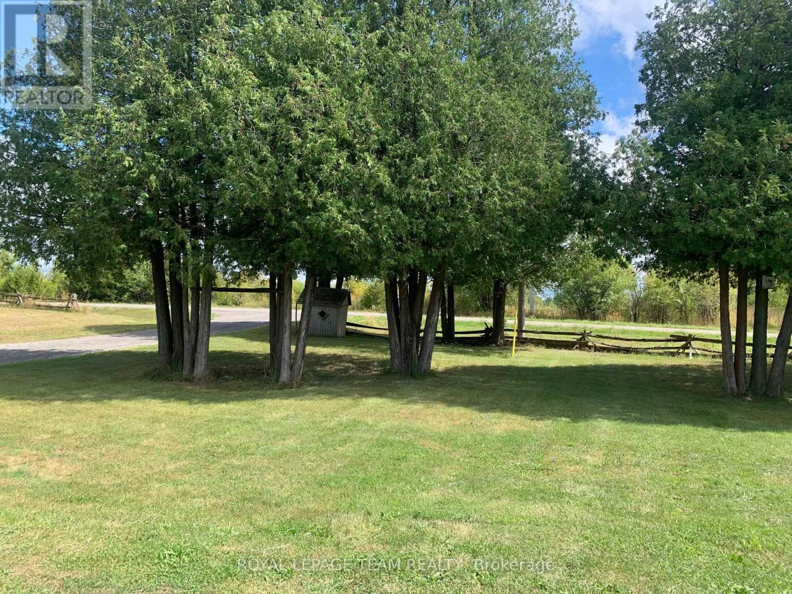 227 IRELAND ROAD — photo 4