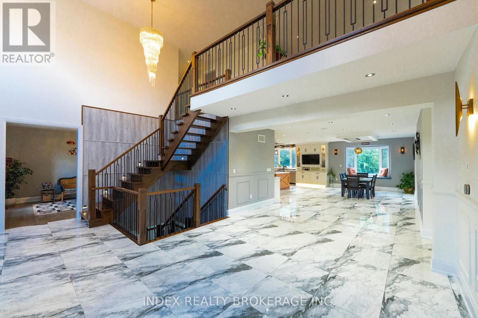20 GLASSFORD COURT, Toronto — photo 2