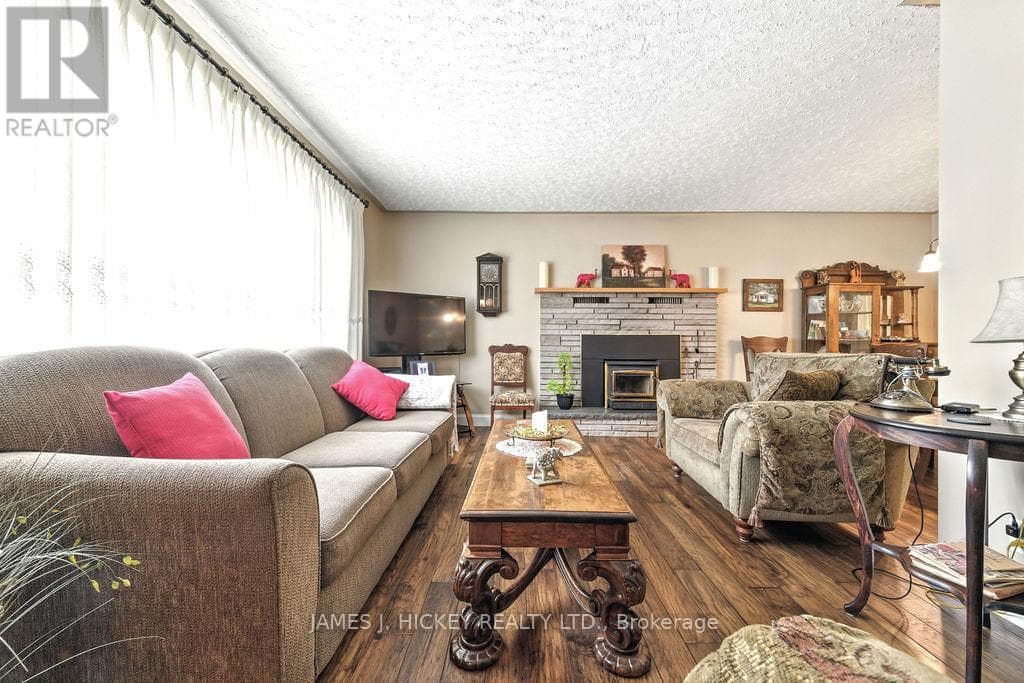 25 LAURENTIAN STREET, Renfrew County — photo 4