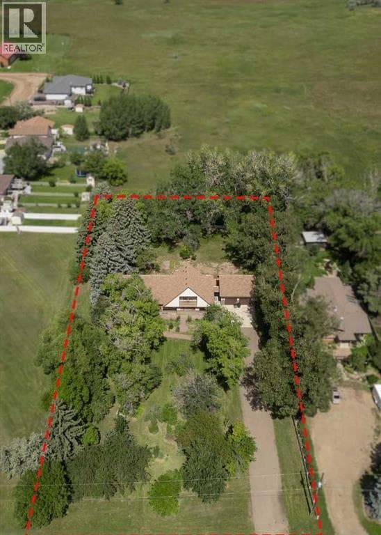 1024 CASSILS ROAD WEST, Brooks(South Central Alberta) — photo 2