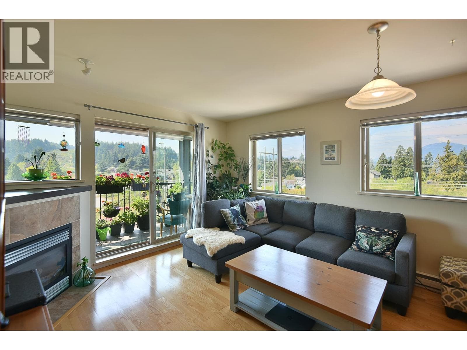 408 5631 INLET AVENUE in 