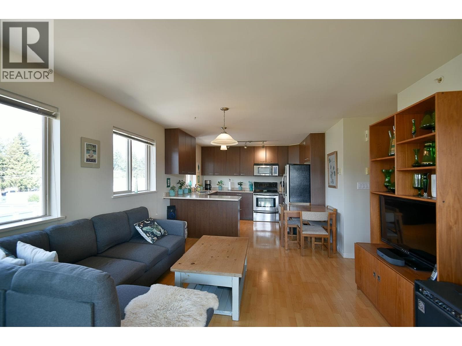 408 5631 INLET AVENUE — photo 3