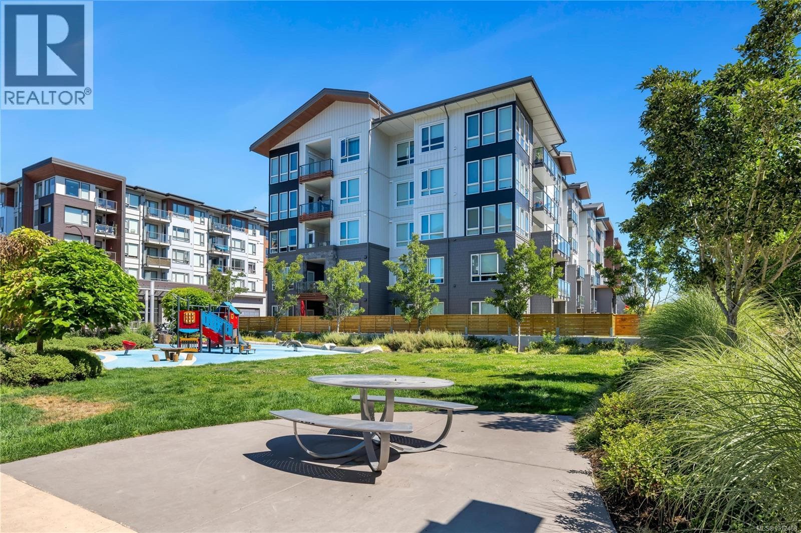312 940 REUNION Ave in Glen Lake