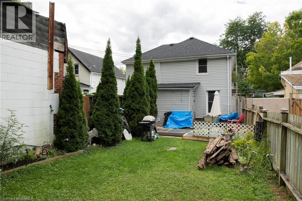 20 SUPERIOR STREET, Brantford — photo 4