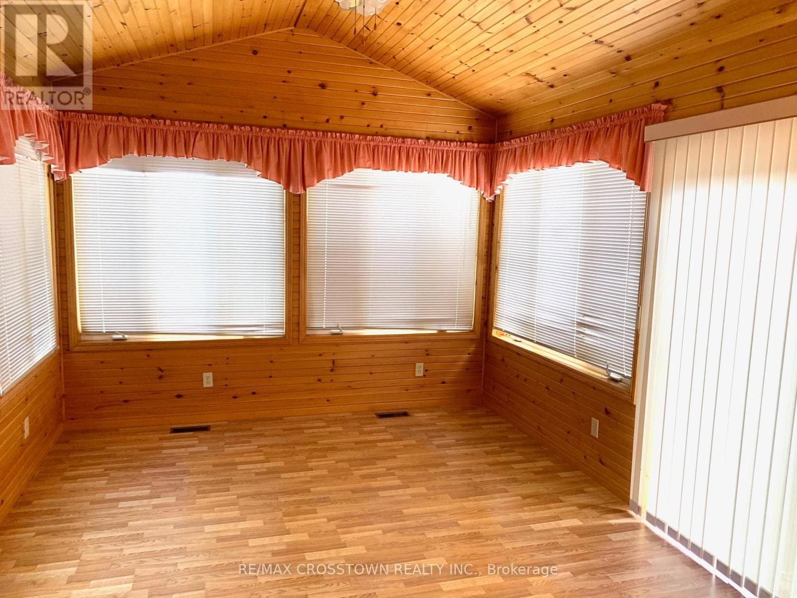 43 FOYSTON PARK CIRCLE, Toronto — photo 5